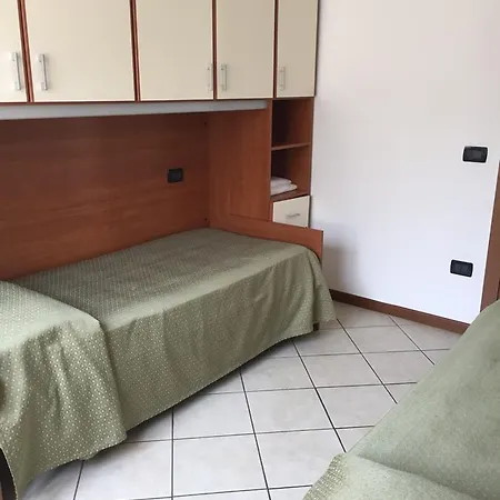 Casa Regina דירה דסנזאנו דל גארדה